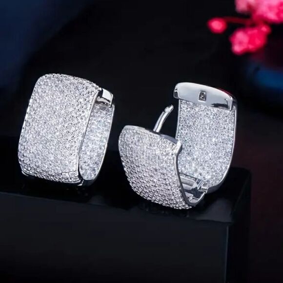 New Silver Cluster Pave Diamond Oblong Mod Huggie Hoop Earrings - Picture 1 of 4